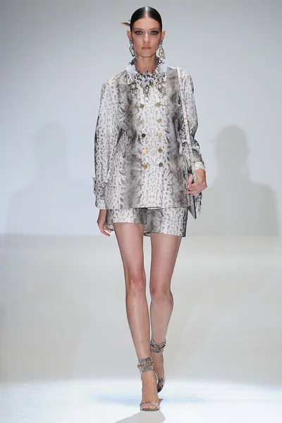 Look 26